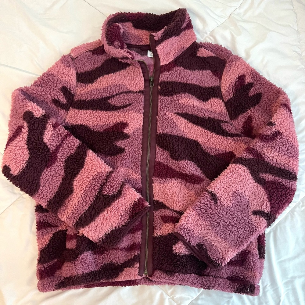 Old Navy fleece pink camo teddy jacket